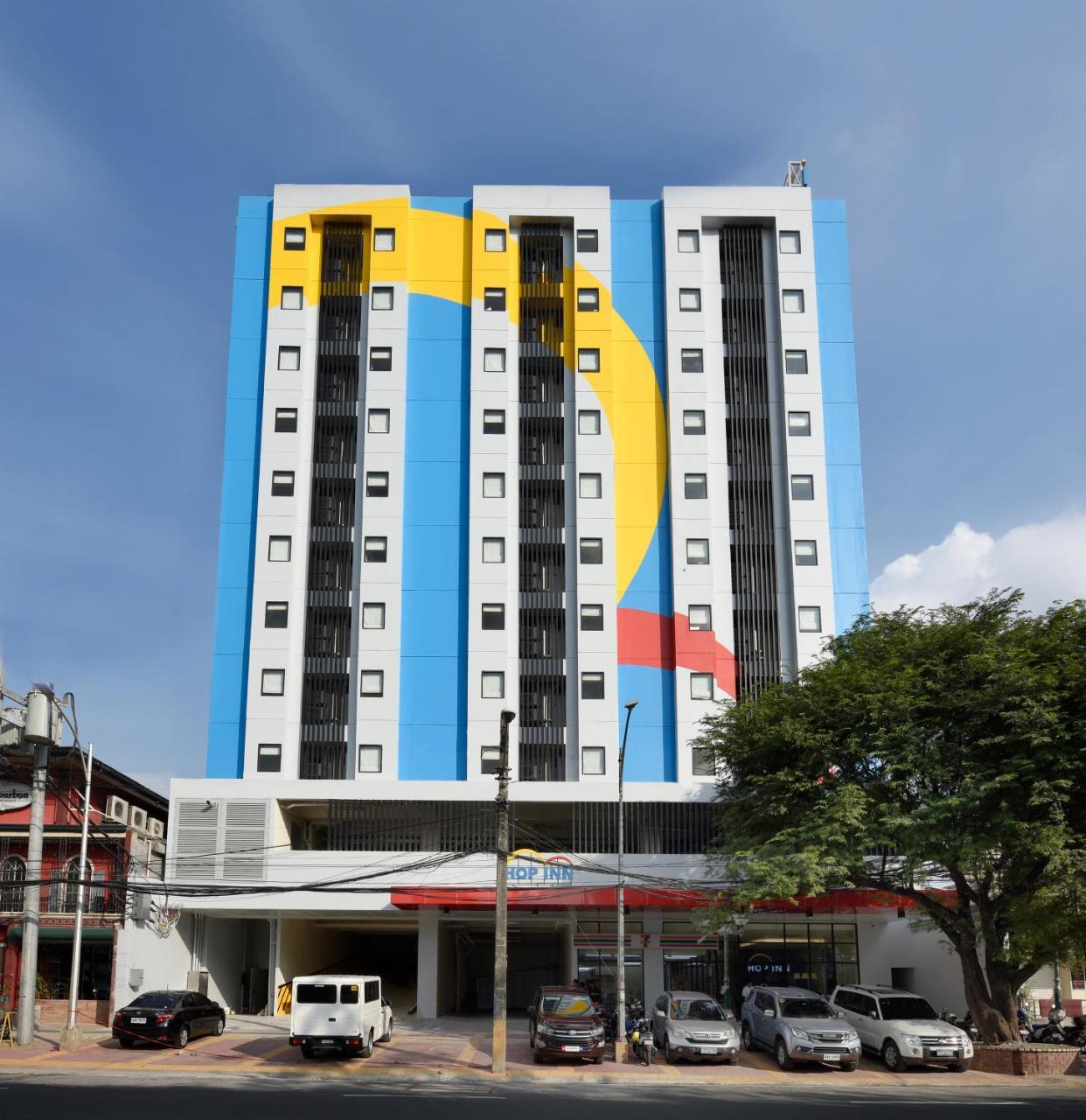 Hop Inn Hotel Tomas Morato Quezon City Zewnętrze zdjęcie