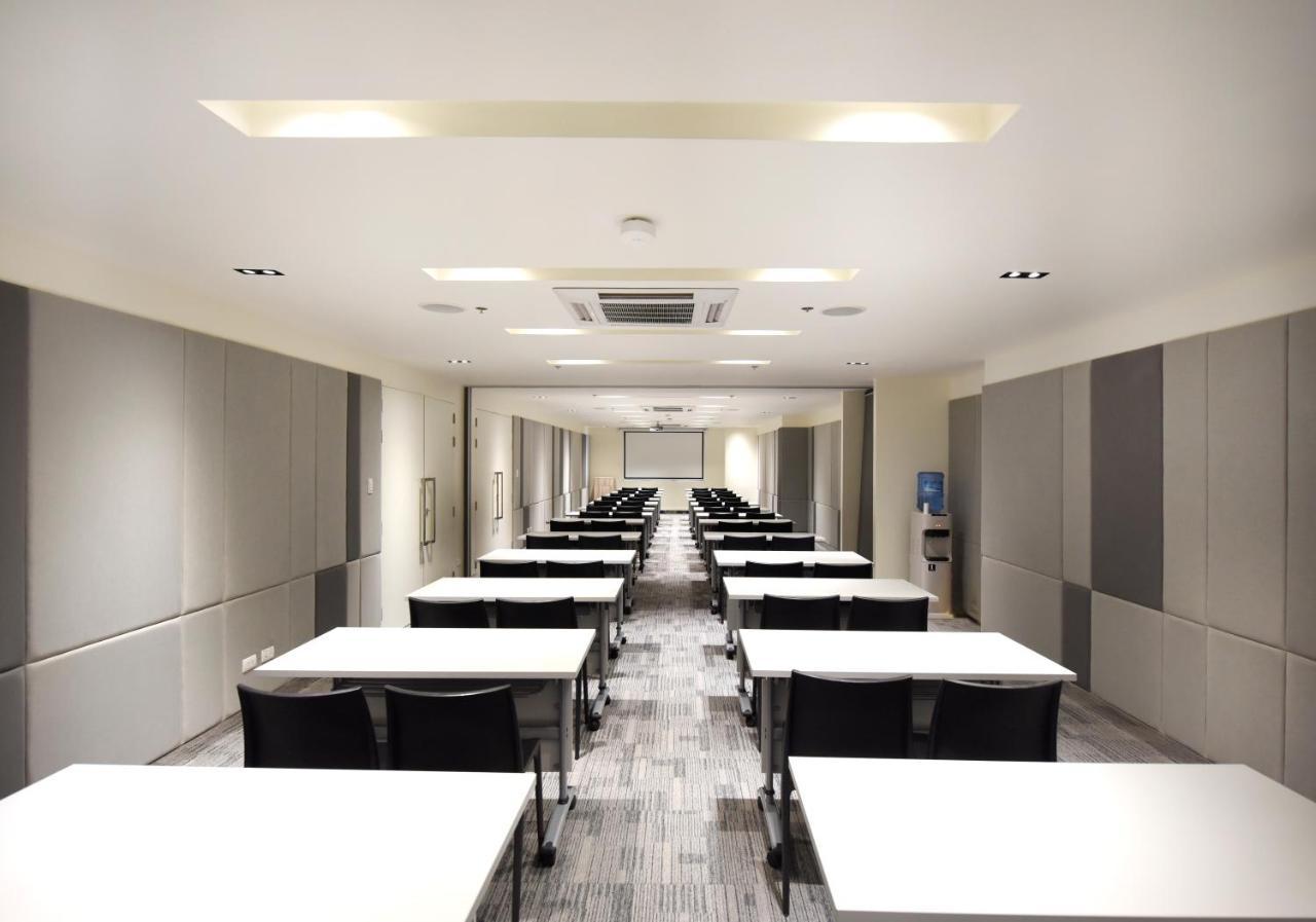 Hop Inn Hotel Tomas Morato Quezon City Zewnętrze zdjęcie