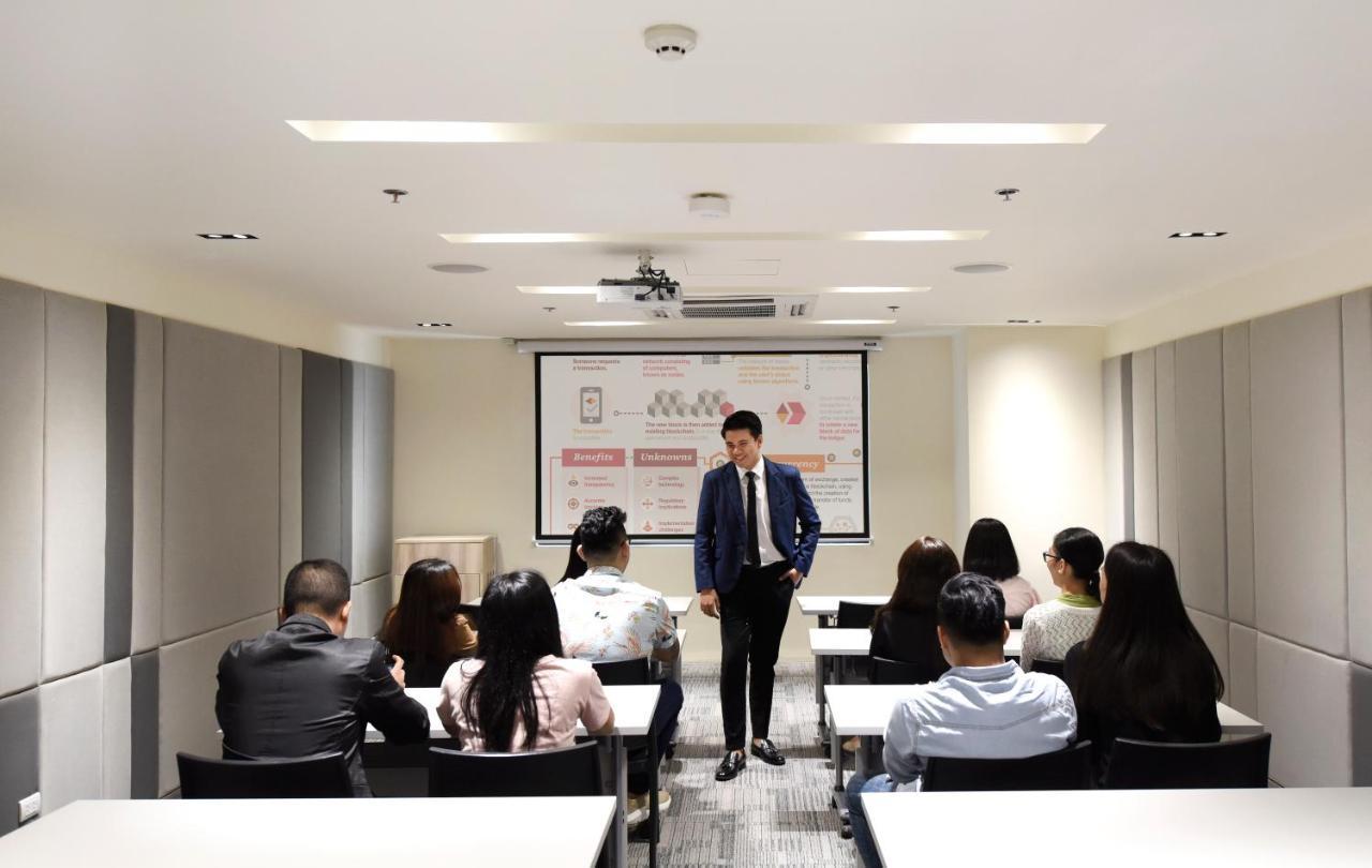 Hop Inn Hotel Tomas Morato Quezon City Zewnętrze zdjęcie