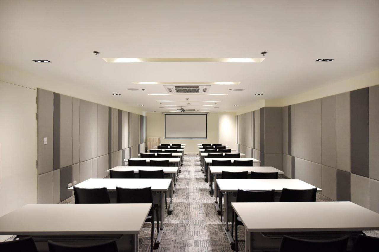 Hop Inn Hotel Tomas Morato Quezon City Zewnętrze zdjęcie